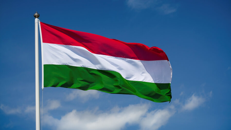 lobogó magyar zászló